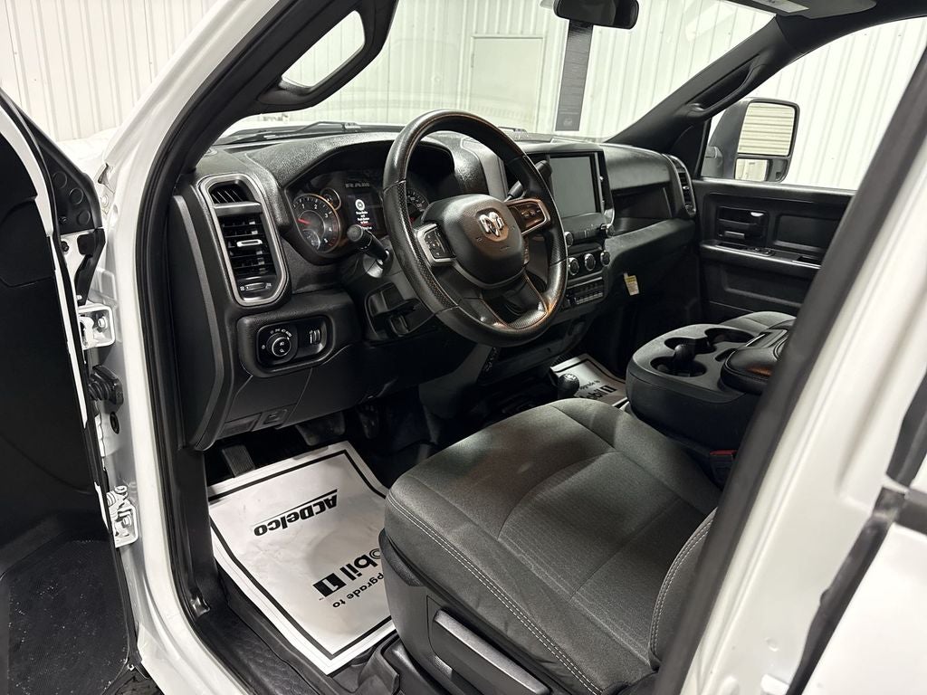2023 RAM 2500 Tradesman Crew Cab 4x4 8' Box