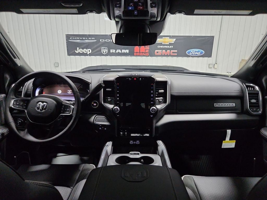 2025 RAM Ram 2500 RAM 2500 LARAMIE MEGA CAB 4X4 6'4' BOX