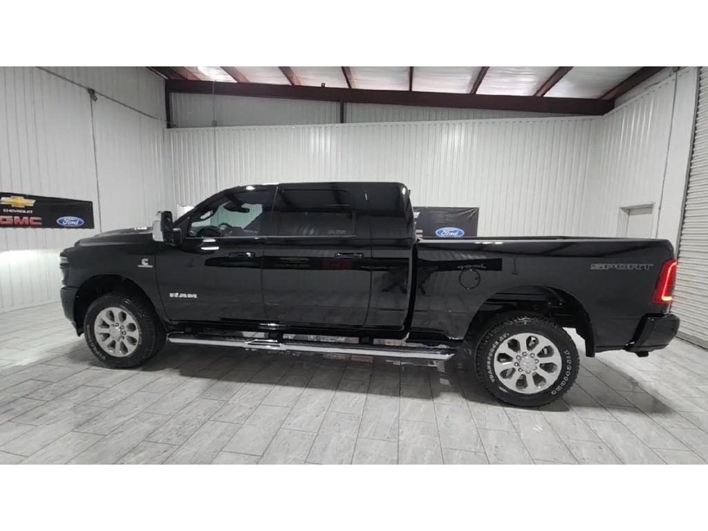 2025 RAM Ram 2500 RAM 2500 LARAMIE MEGA CAB 4X4 6'4' BOX