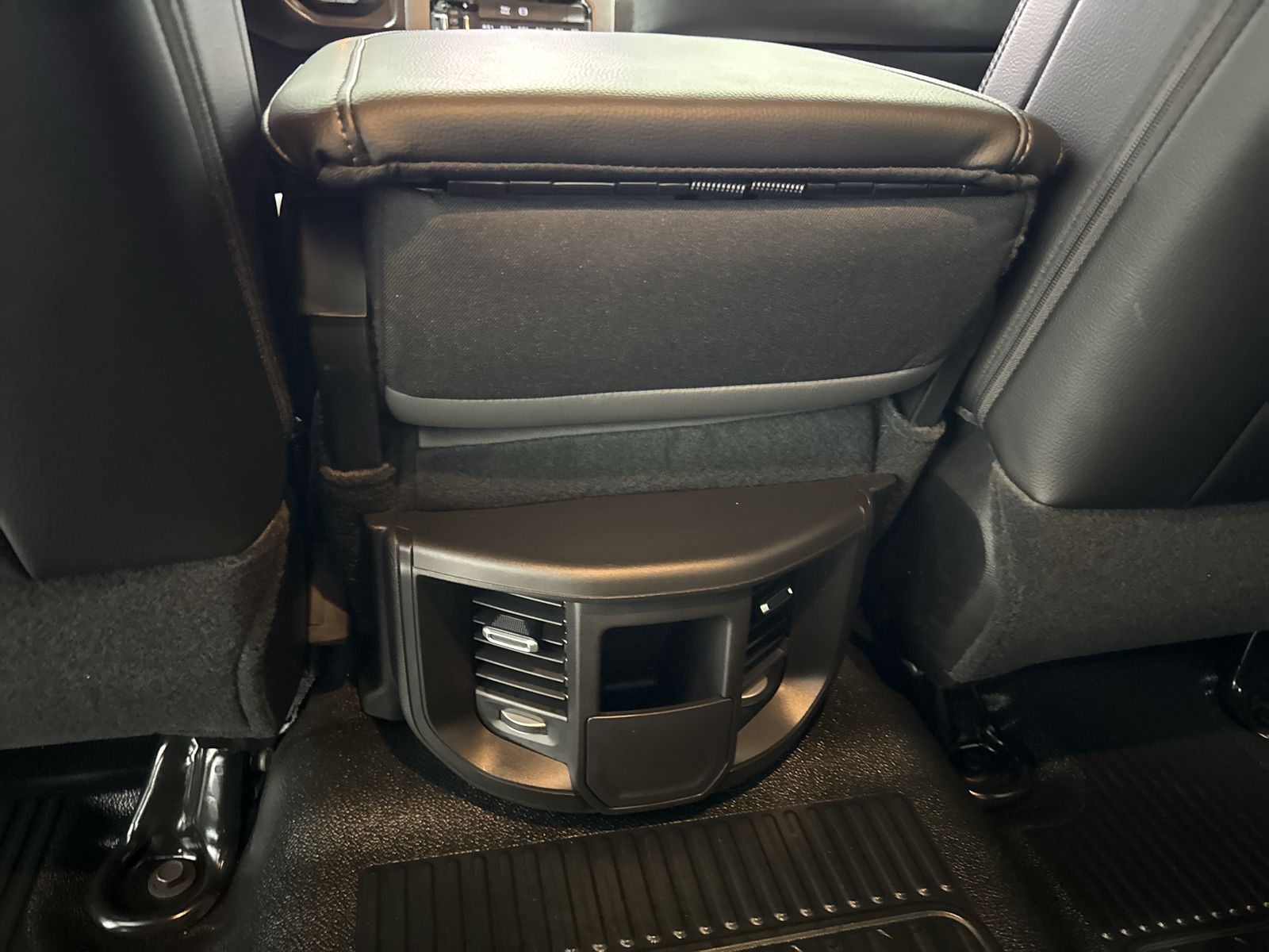 2027 RAM Ram 3500 Chassis Cab Tradesman