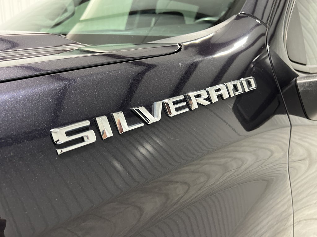 2023 Chevrolet Silverado Custom