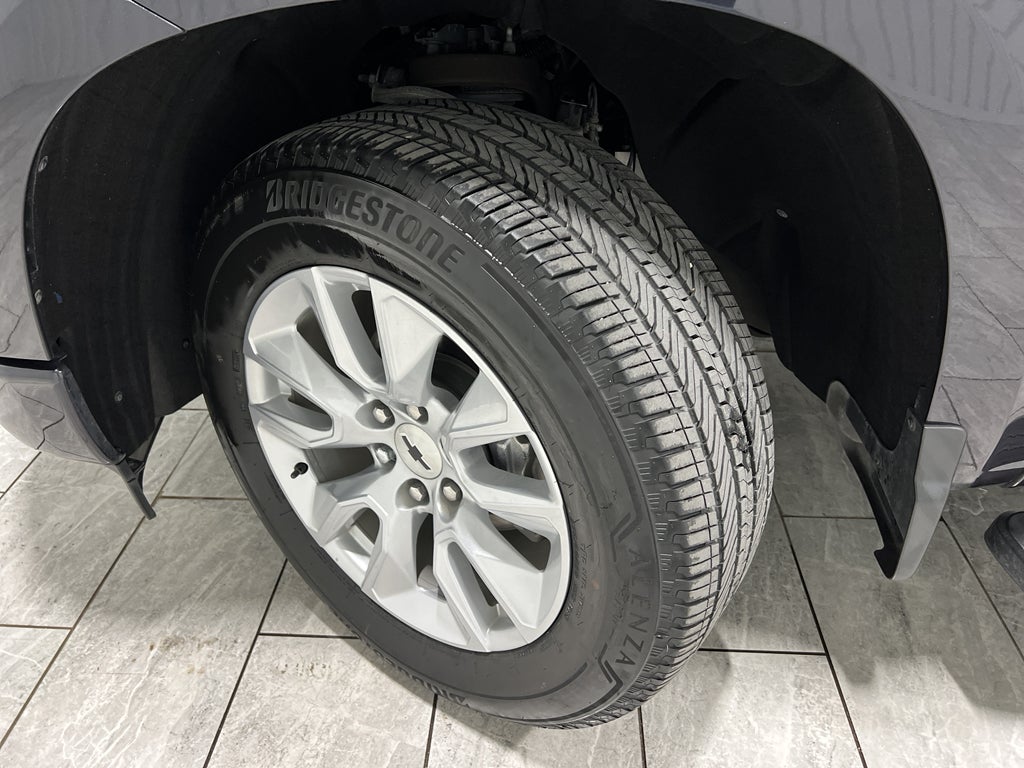 2023 Chevrolet Silverado Custom