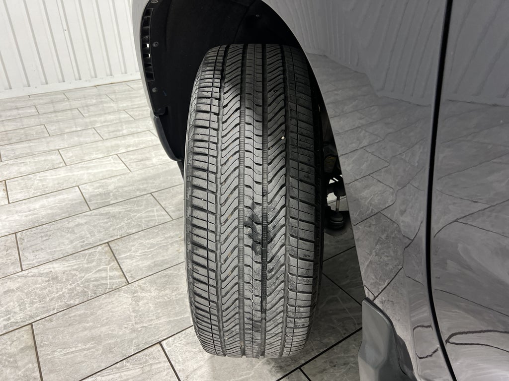 2023 Chevrolet Silverado Custom