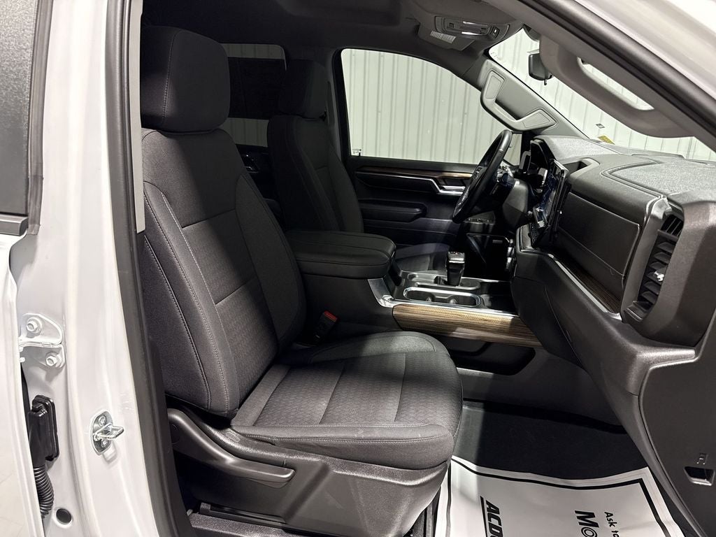 2023 Chevrolet Silverado 1500 4WD Crew Cab Standard Bed LT Trail Boss