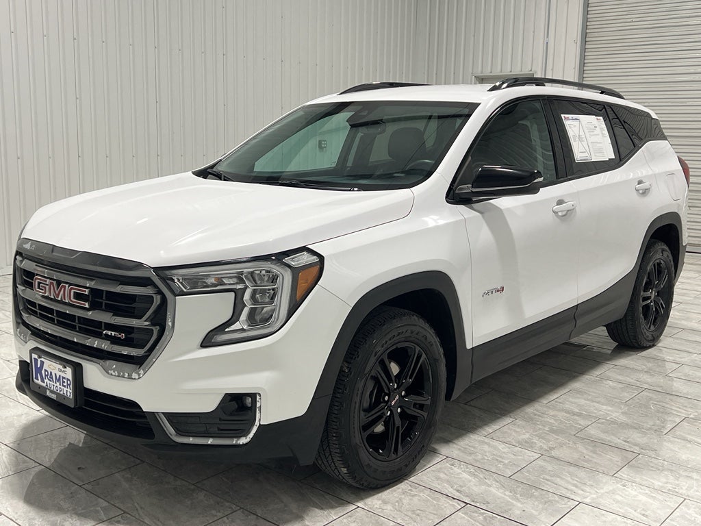 2023 GMC Terrain AT4