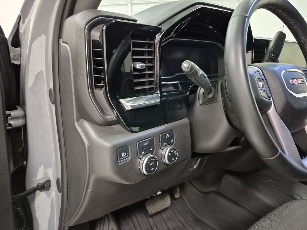 2024 GMC Sierra 1500 4WD Crew Cab Short Box SLE