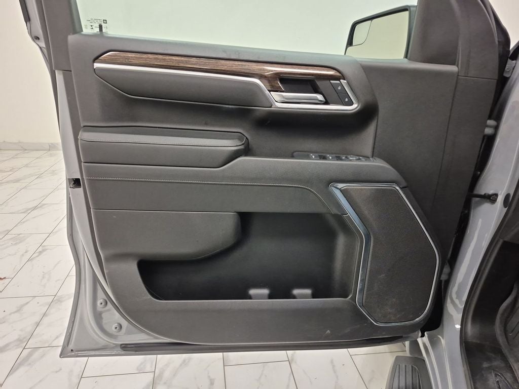 2024 GMC Sierra 1500 4WD Crew Cab Short Box SLE