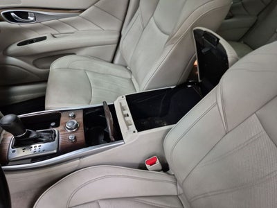 2015 INFINITI Q70L 5.6 (A7)