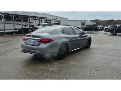 2015 INFINITI Q70L 5.6 (A7)