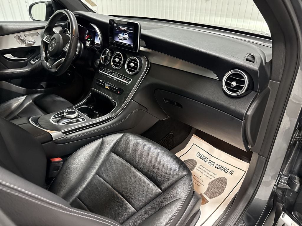 2019 Mercedes-Benz GLC 300 300