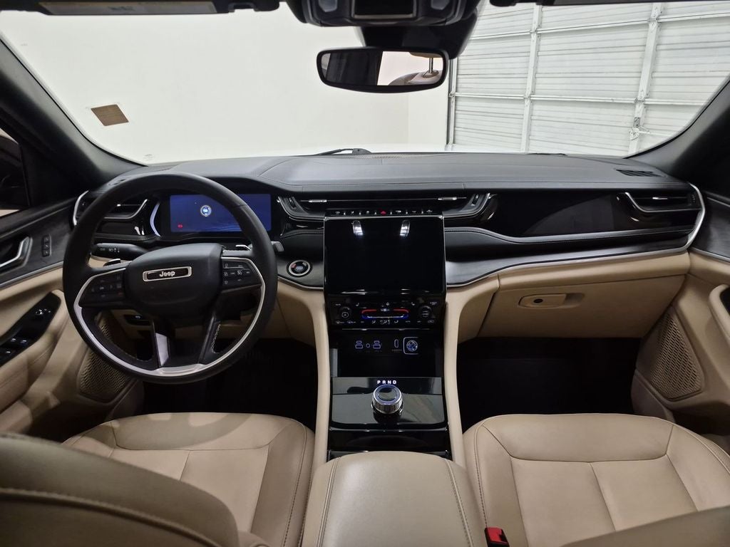 2023 Jeep Grand Cherokee Limited 4x2