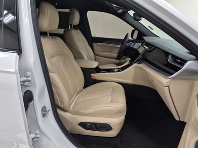 2023 Jeep Grand Cherokee Limited 4x2