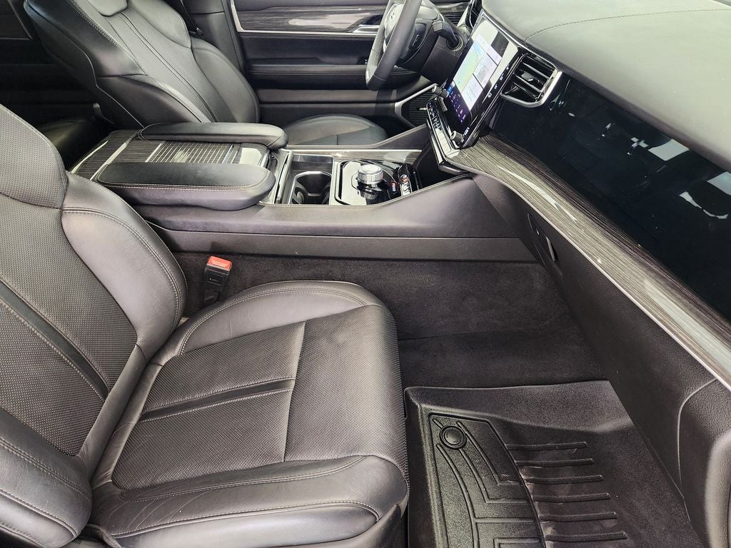 2022 Jeep Wagoneer Series II 4x2