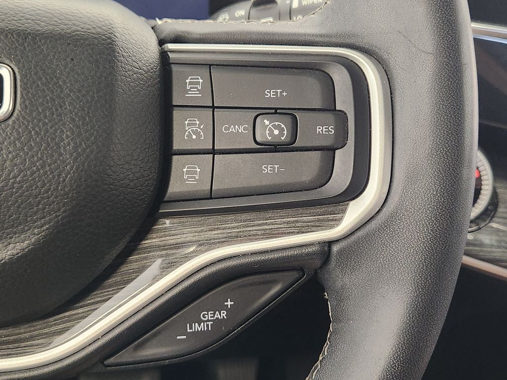 2022 Jeep Wagoneer Series II 4x2