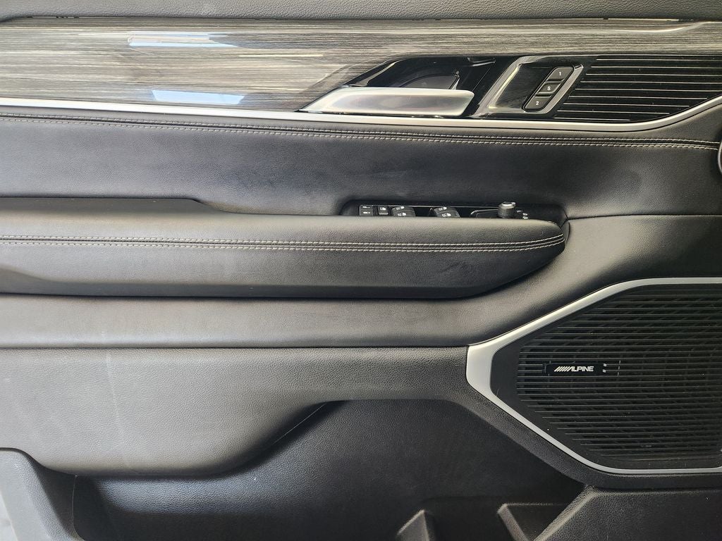 2022 Jeep Wagoneer Series II 4x2