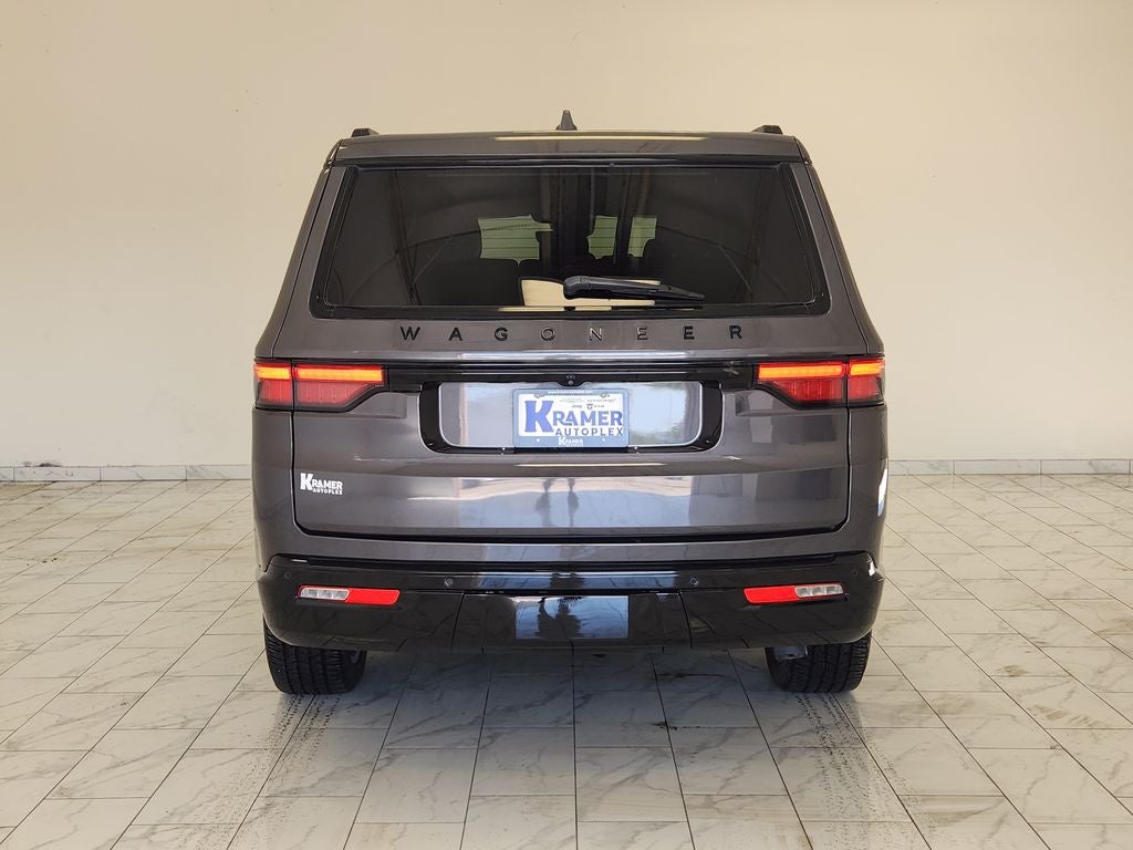 2022 Jeep Wagoneer Series II 4x2