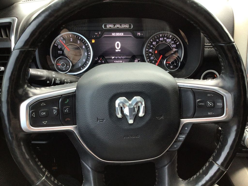 2019 RAM 1500 Laramie Crew Cab 4x4 5'7" Box