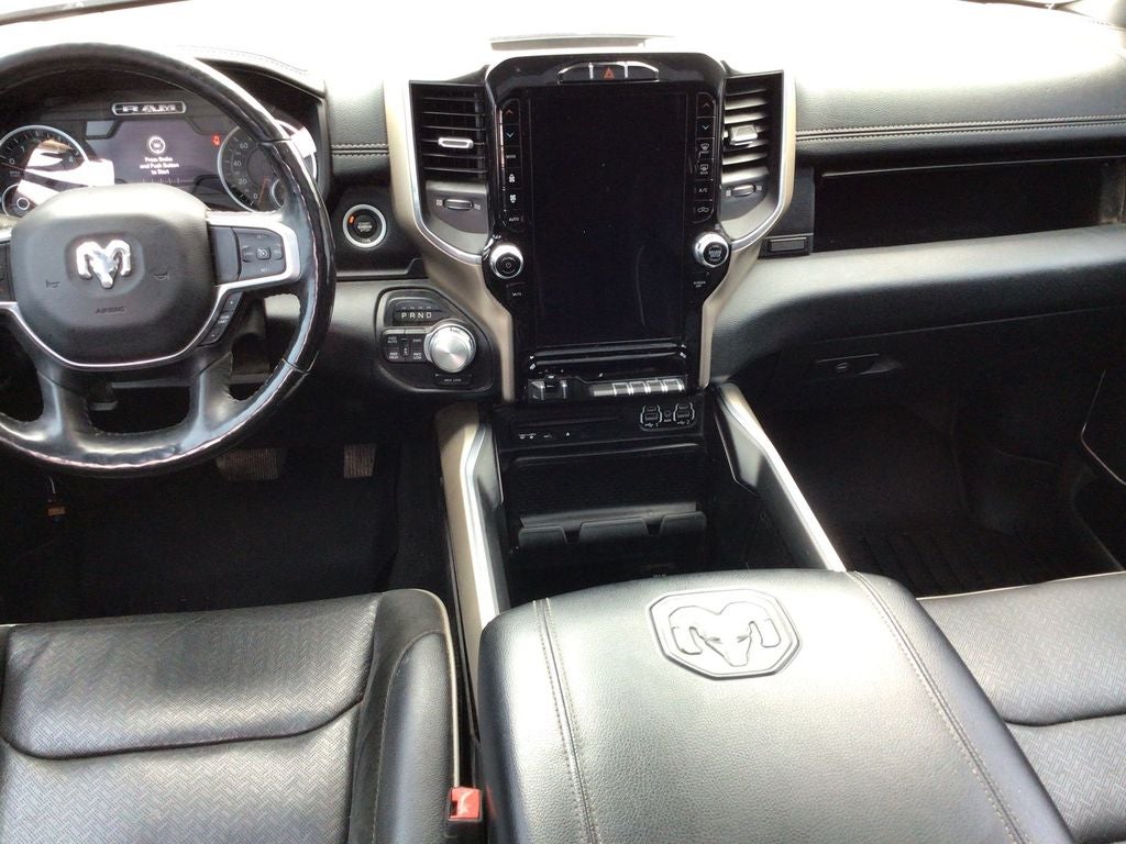 2019 RAM 1500 Laramie Crew Cab 4x4 5'7" Box