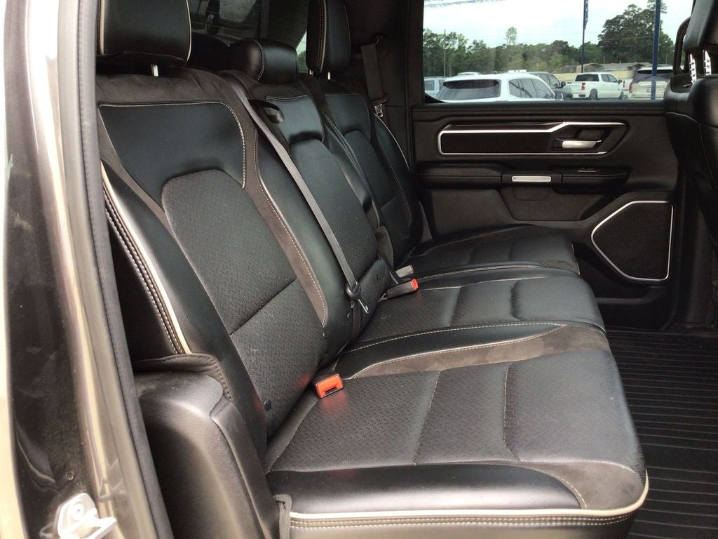 2019 RAM 1500 Laramie Crew Cab 4x4 5'7" Box