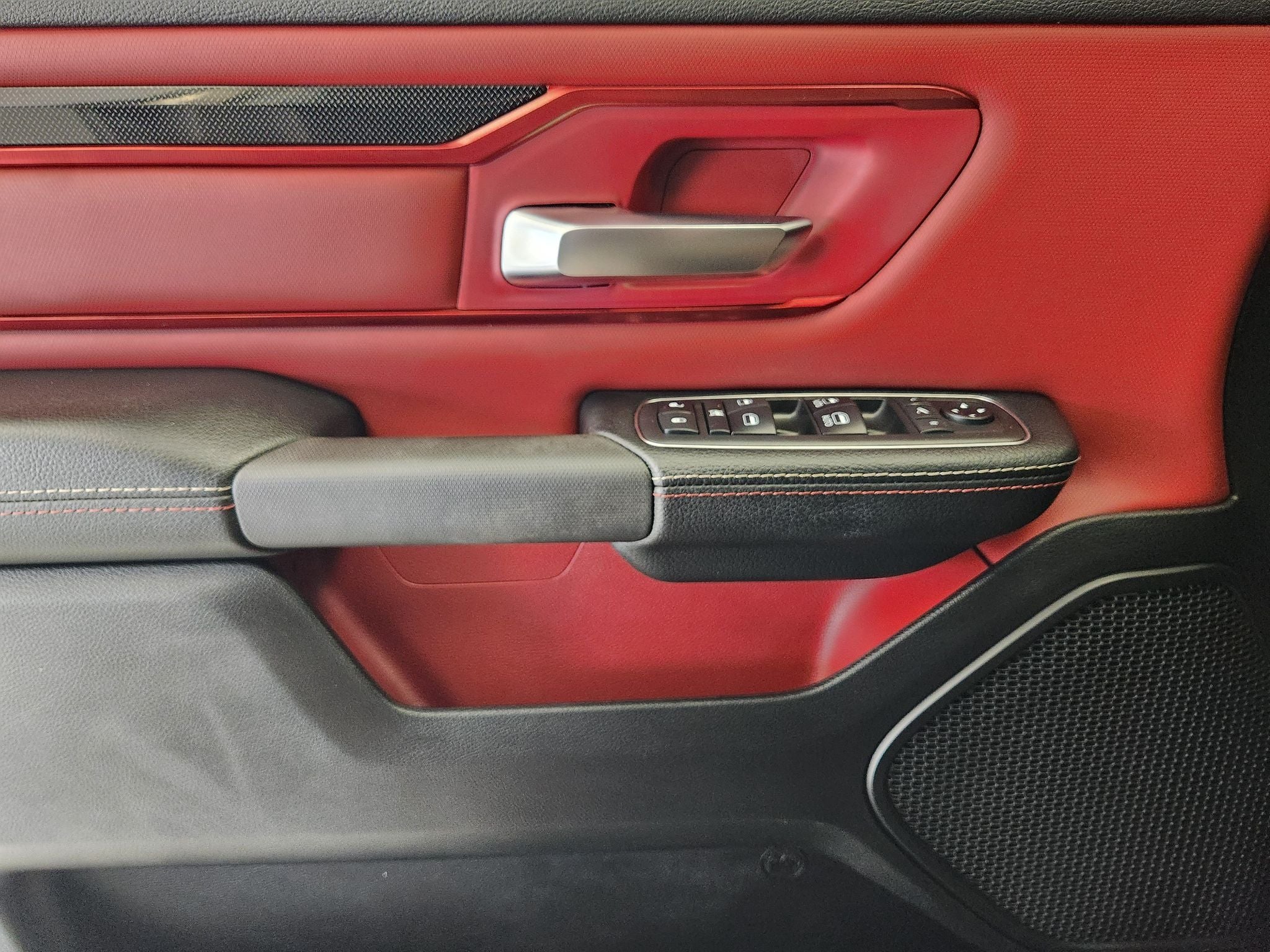 2019 RAM 1500 Rebel Crew Cab 4x4 5'7" Box