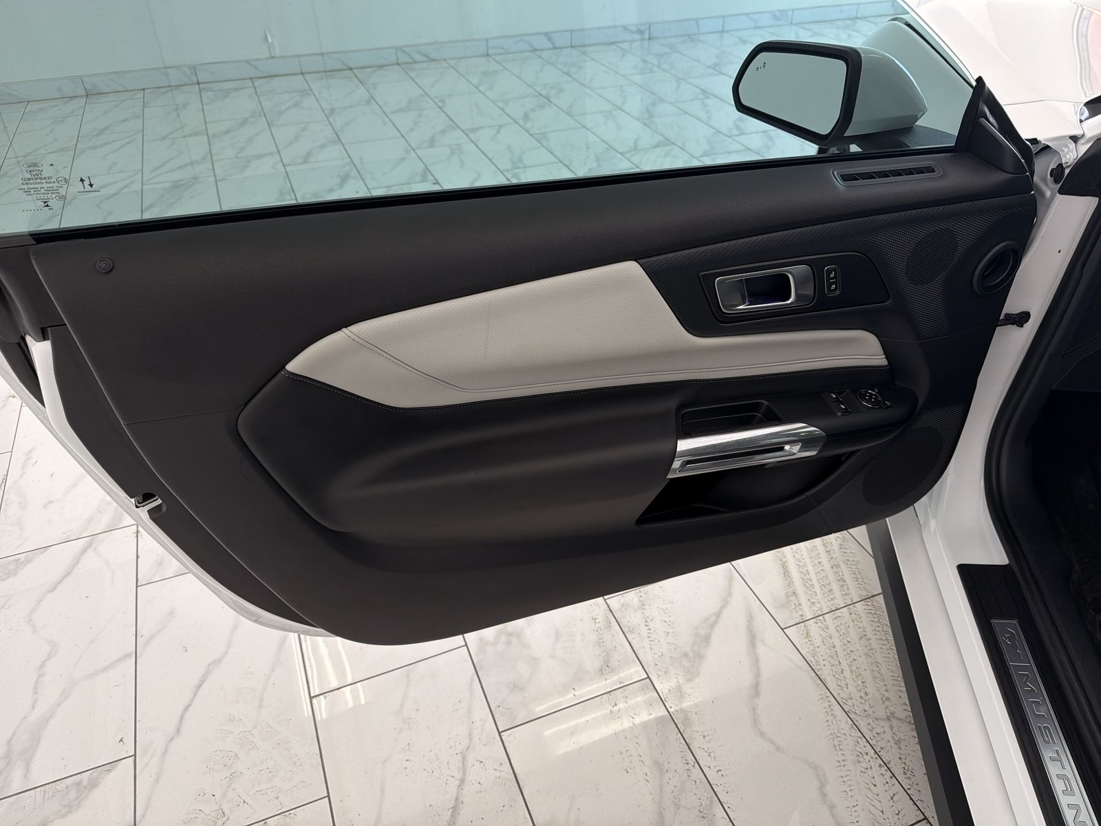 2025 Ford Mustang EcoBoost Premium Fastback