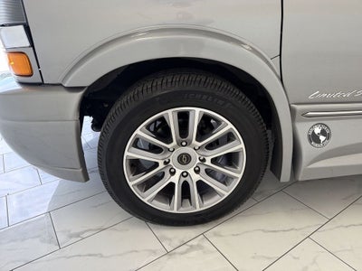 2021 Chevrolet Express Passenger 2500 1LS