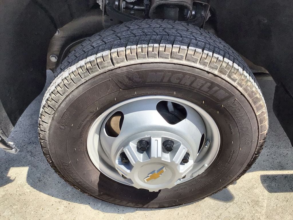 2025 Chevrolet Silverado 3500 HD WT DRW