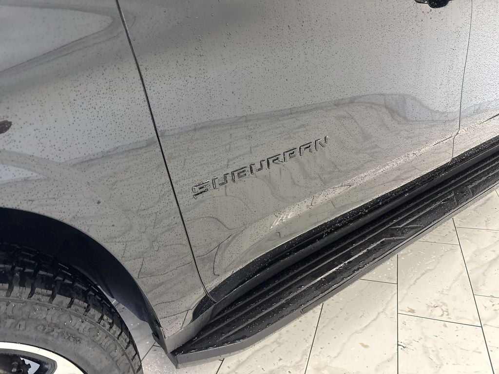 2023 Chevrolet Suburban RST