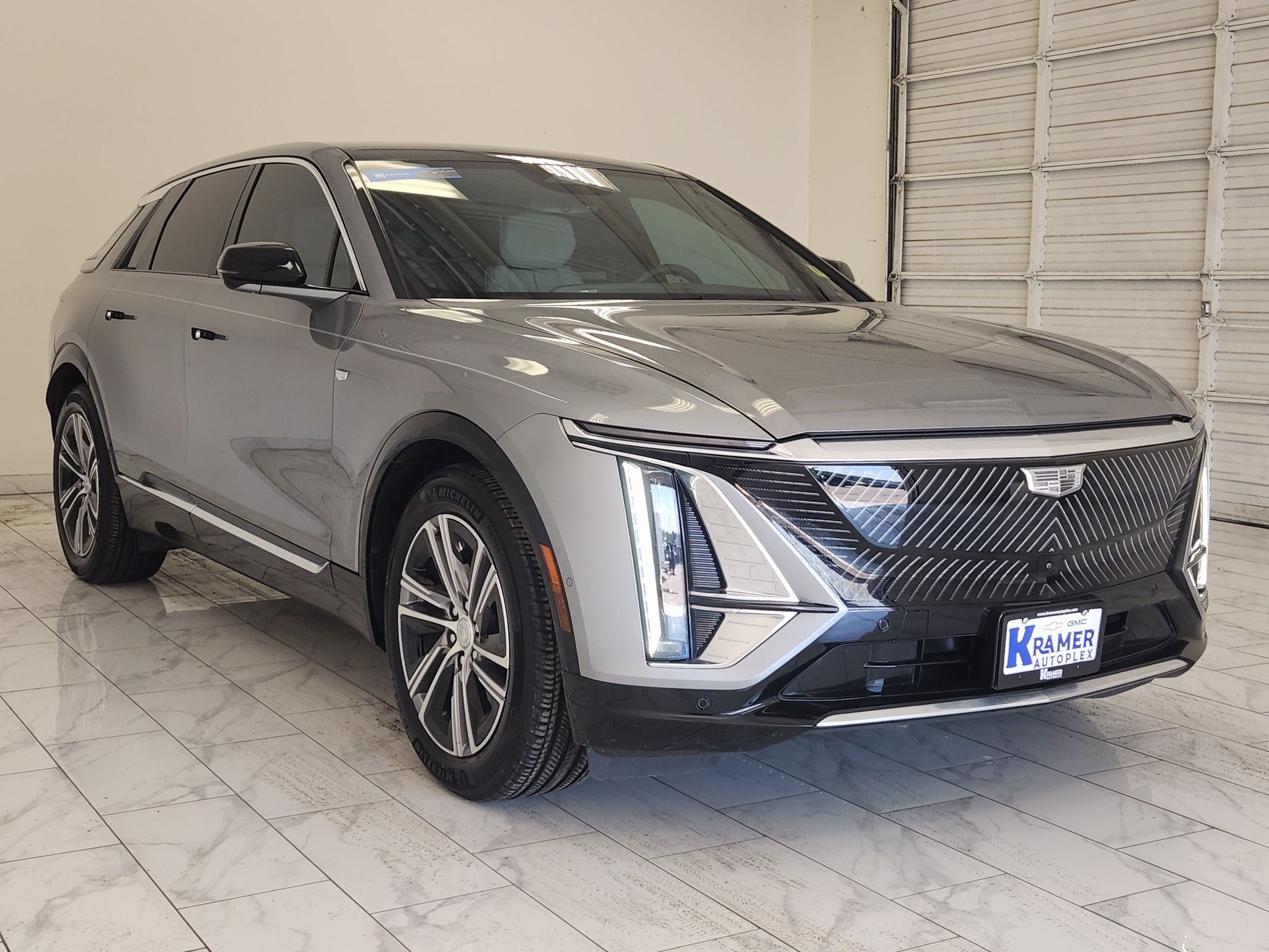 2024 Cadillac LYRIQ Luxury 1
