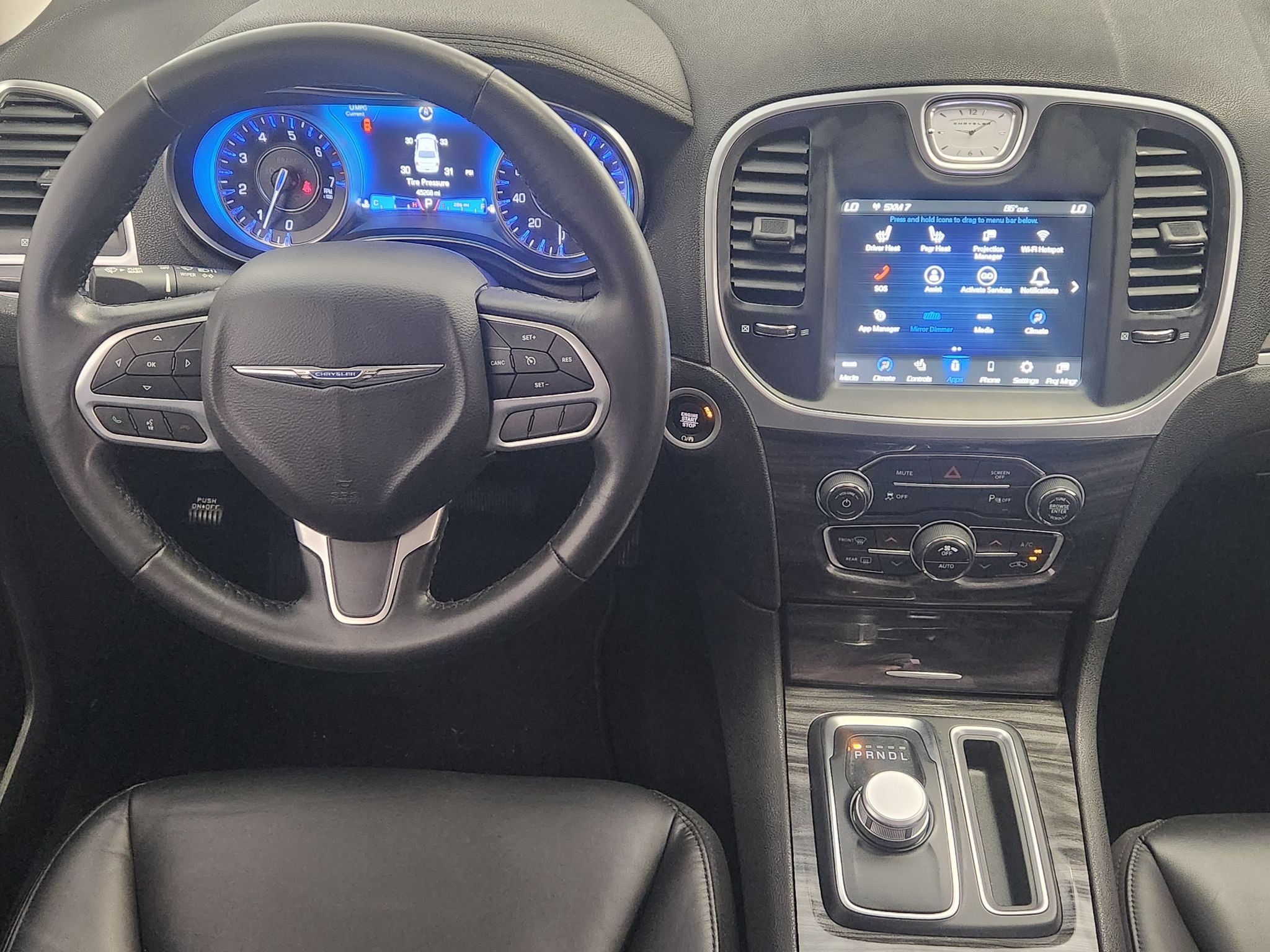 2022 Chrysler 300 Touring L