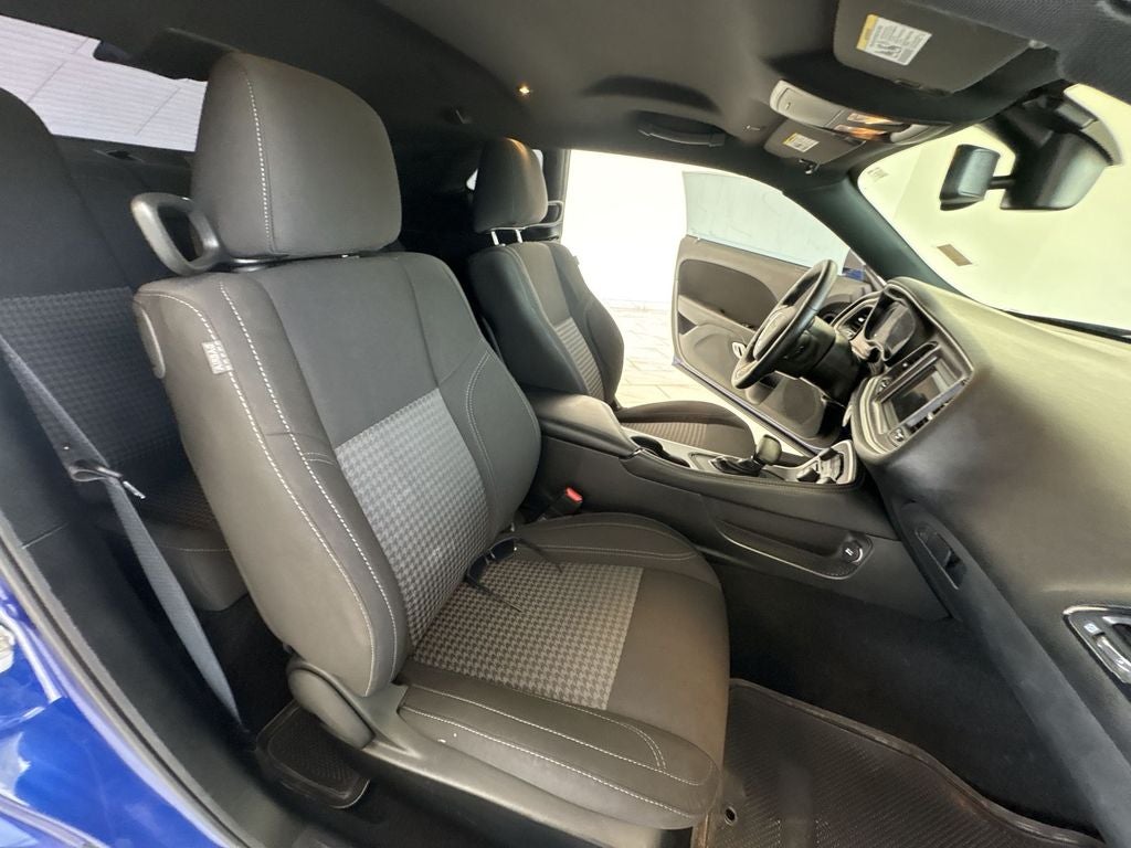 2022 Dodge Challenger SXT