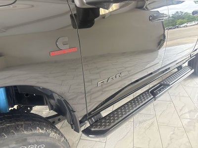 2024 RAM 2500 Laramie Crew Cab 4x4 6'4" Box