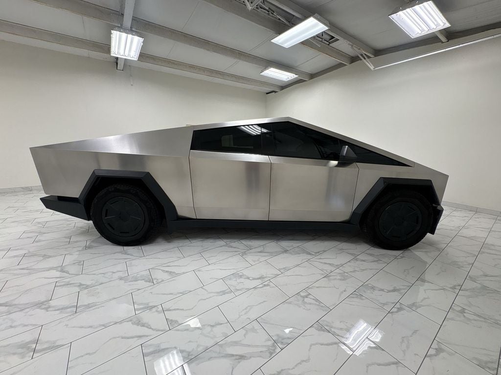2025 Tesla Cybertruck All-Wheel Drive