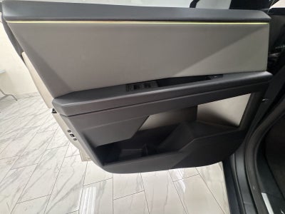 2025 Tesla Cybertruck All-Wheel Drive