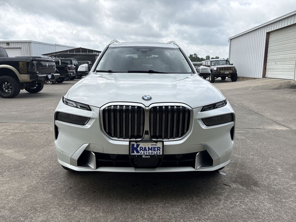 2025 BMW X7 xDrive40i