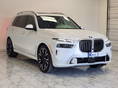 2025 BMW X7 xDrive40i