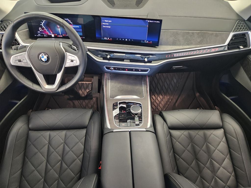 2025 BMW X7 xDrive40i