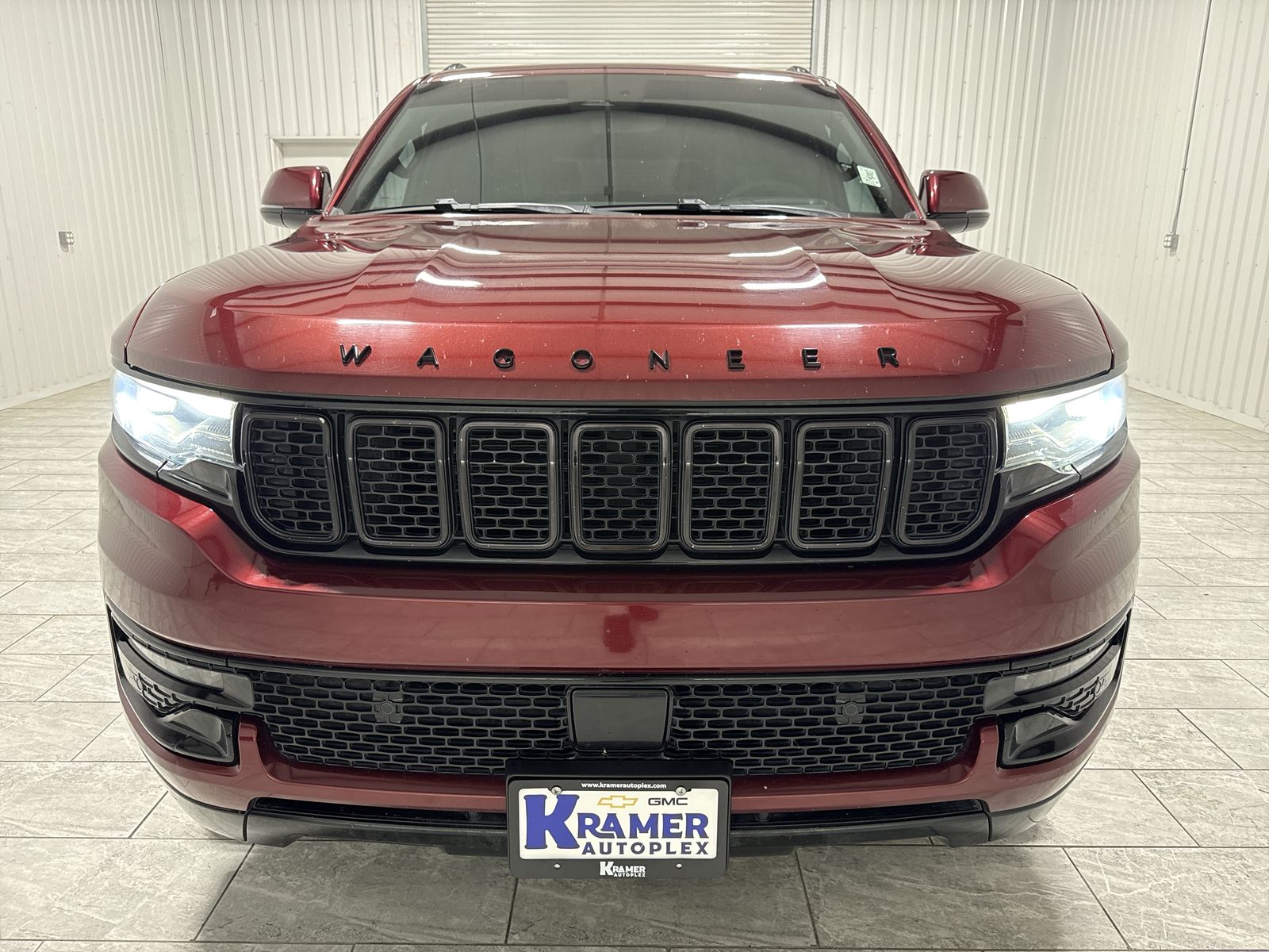 2022 Jeep Wagoneer Series III Carbide 4x2