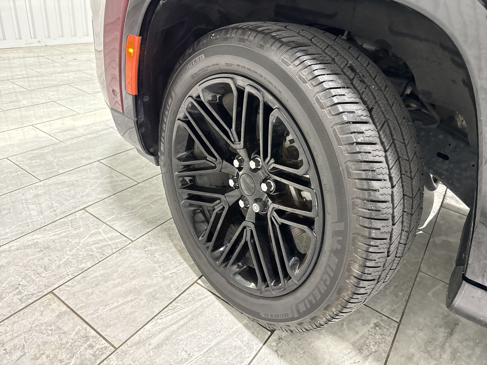 2022 Jeep Wagoneer Series III Carbide 4x2