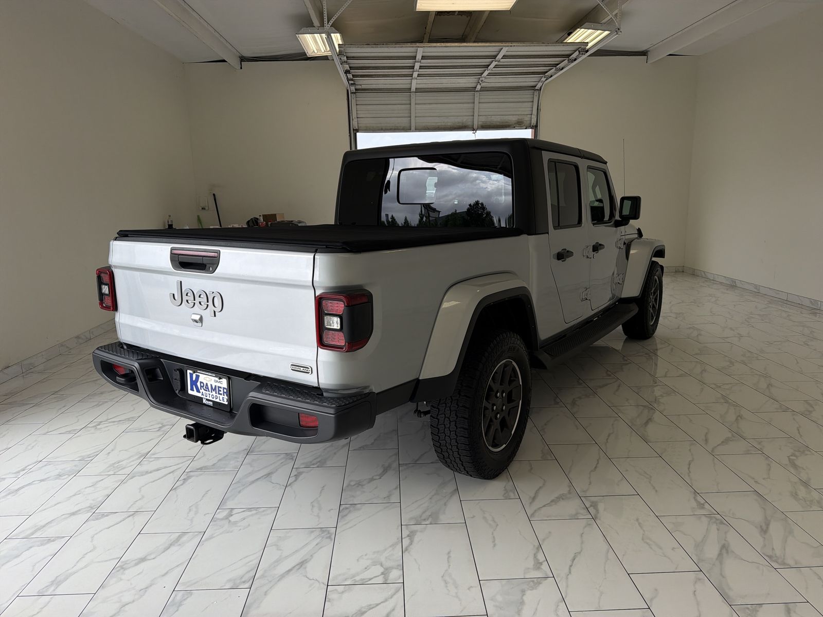 2022 Jeep Gladiator Overland