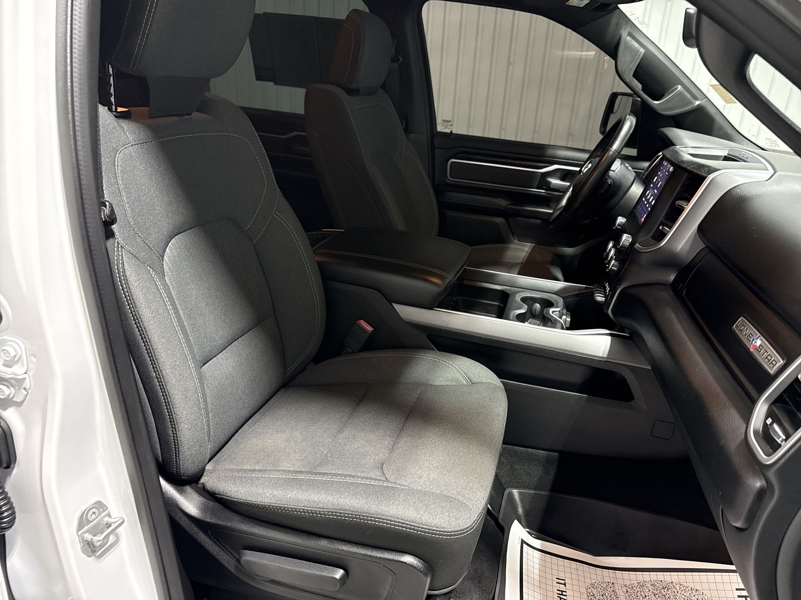 2022 RAM 1500 Lone Star Crew Cab 4x4 5'7" Box