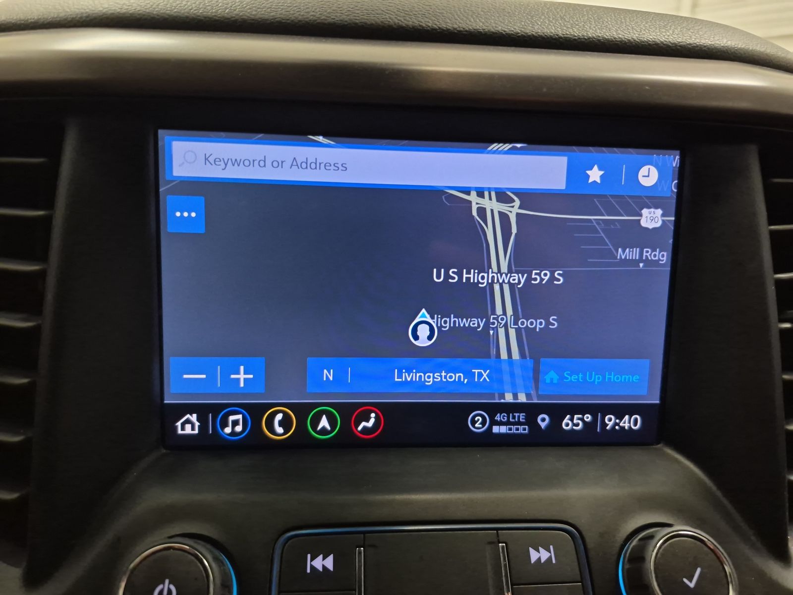 2023 GMC Acadia AT4
