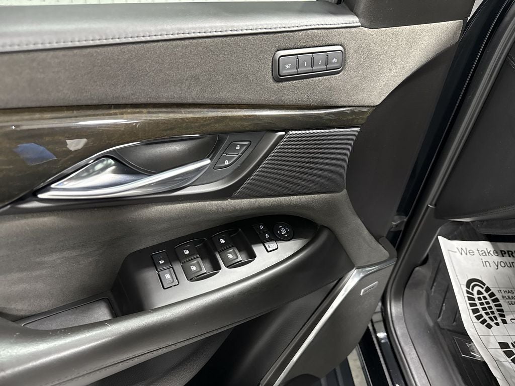 2019 Cadillac Escalade Platinum