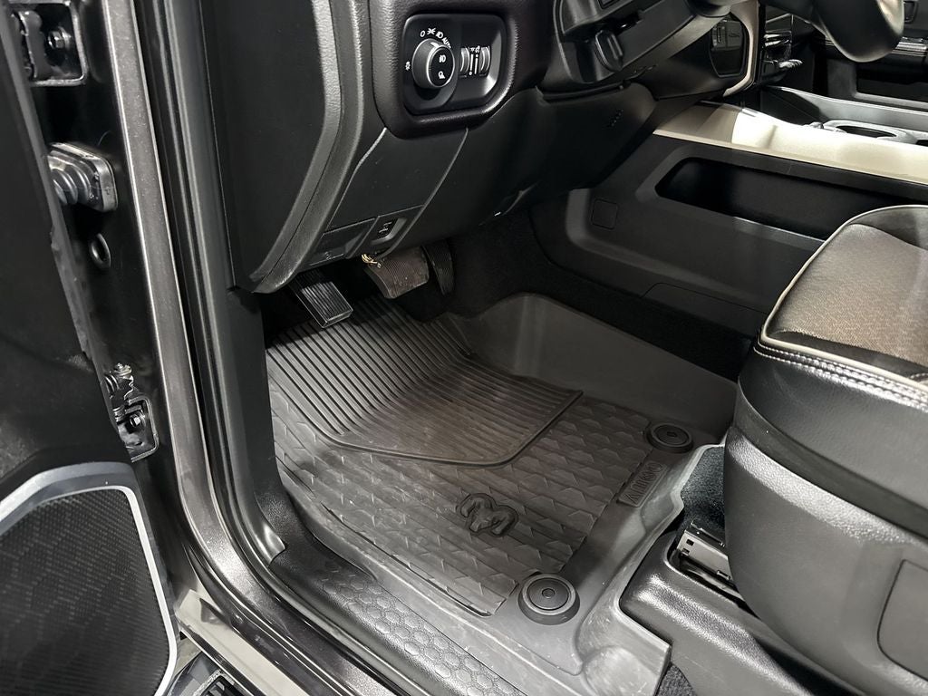 2024 RAM 2500 Laramie Crew Cab 4x4 6'4" Box