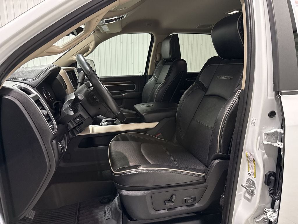 2022 RAM 2500 Laramie Crew Cab 4x4 6'4" Box
