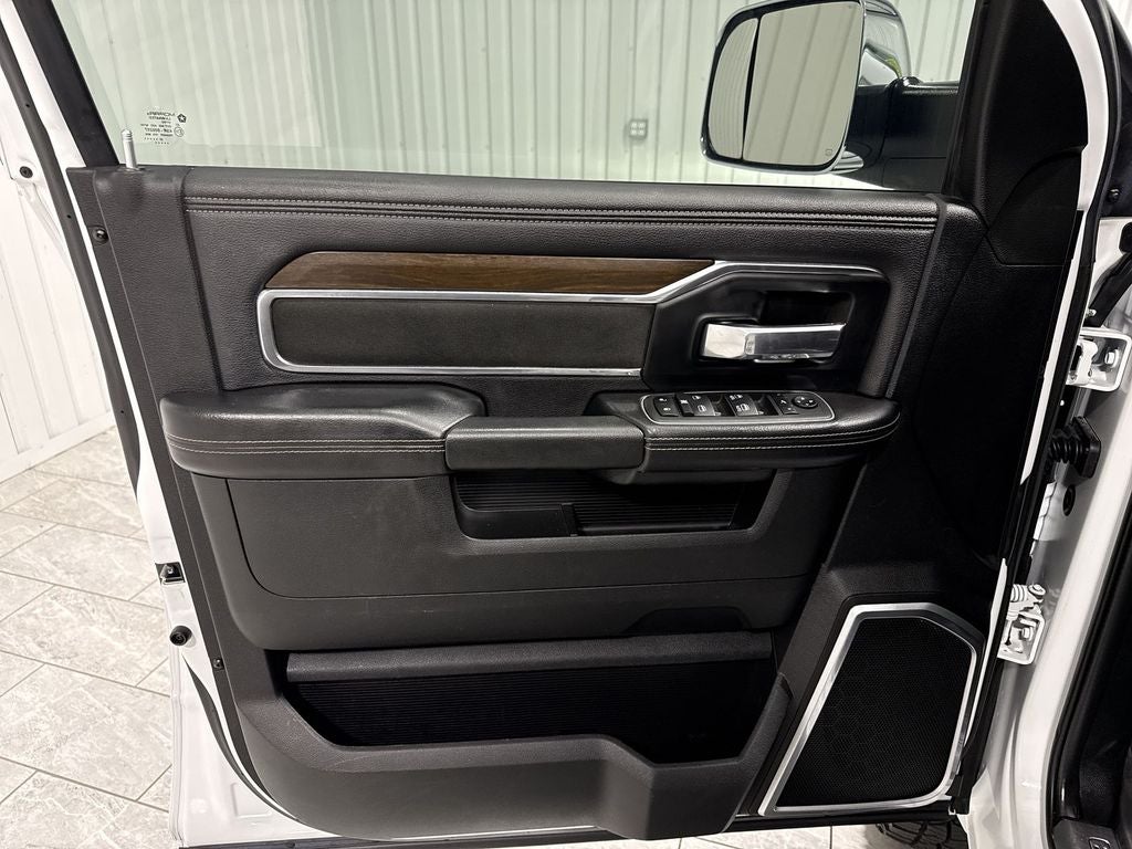 2022 RAM 2500 Laramie Crew Cab 4x4 6'4" Box