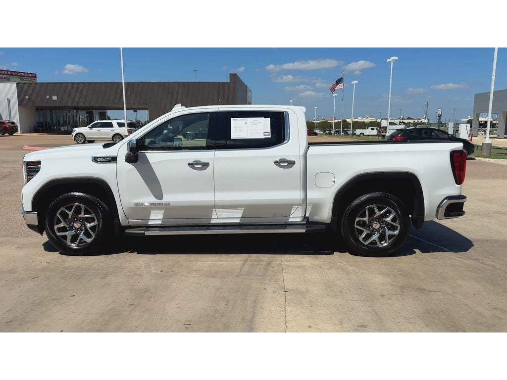 2024 GMC Sierra 1500 SLT
