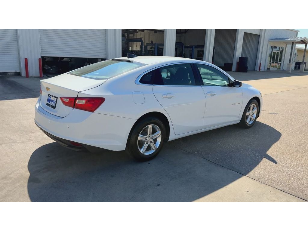 2022 Chevrolet Malibu LS