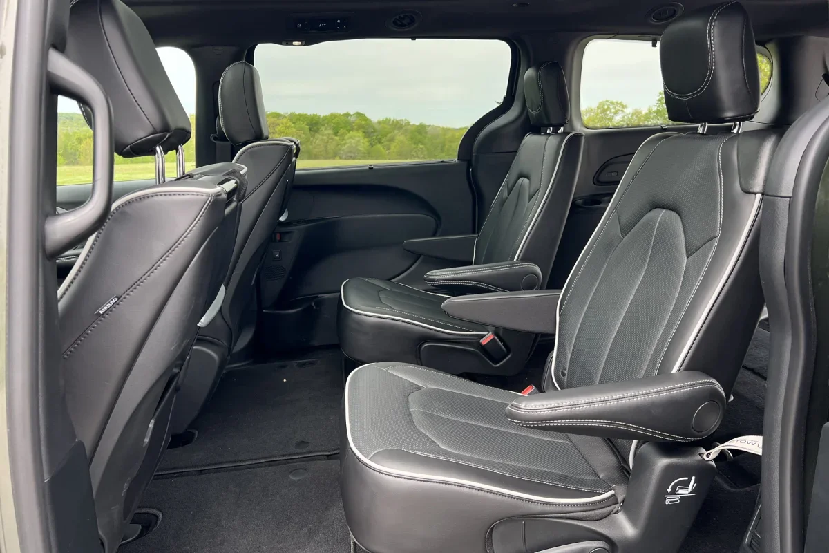 2027 Chrysler Pacifica interior seating
